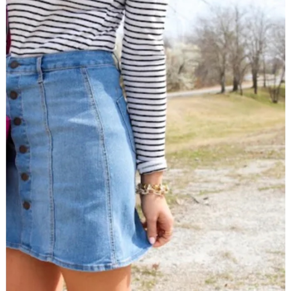 Love Tree Denim Button-Down Jean Mini Skirt